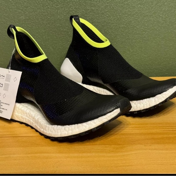 Adidas Stella McCartney Ultraboost x All Terrain Black Solar Lime Womens Size 5 - Picture 1 of 6